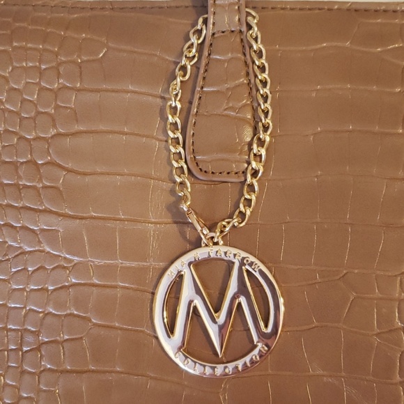 **SOLD**NWOT Mia K. Farrow Purse - Picture 2 of 5